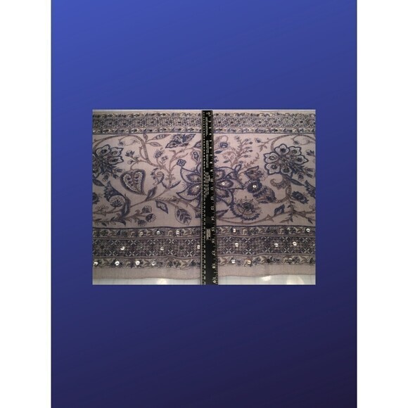 UNBRANDED Shawl Wrap Scarf, 3” Knotted Fringe, BLUE/GRAY FLORAL, Pre-owned, EUC - Picture 4 of 9